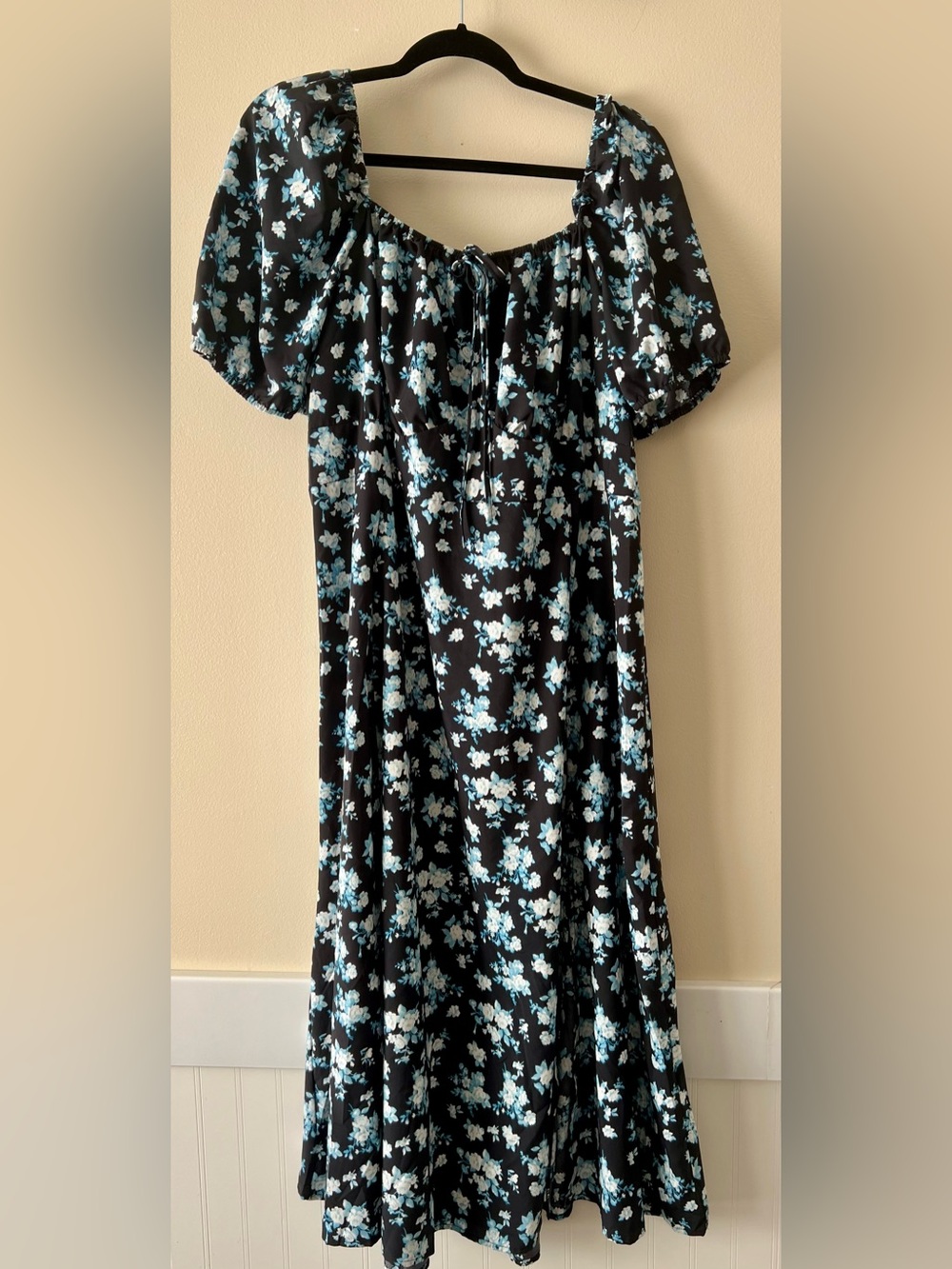 (NWOT) SHEIN Milkmaid Puff-sleeve Floral Dark Navy Dress — 3xl
